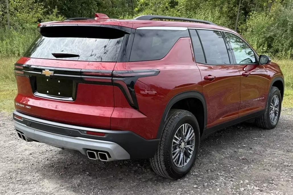 2026 Chevrolet Traverse photo 1