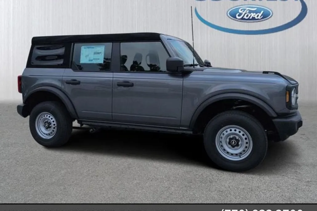 2025 Ford Bronco Base photo 1