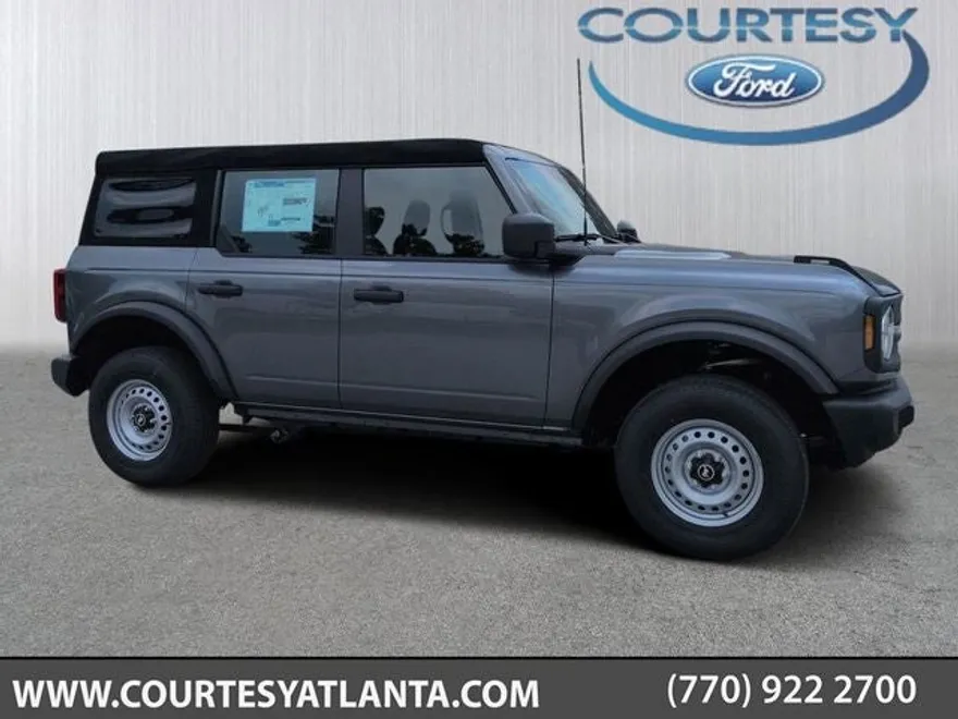 2025 Ford Bronco Base photo 1