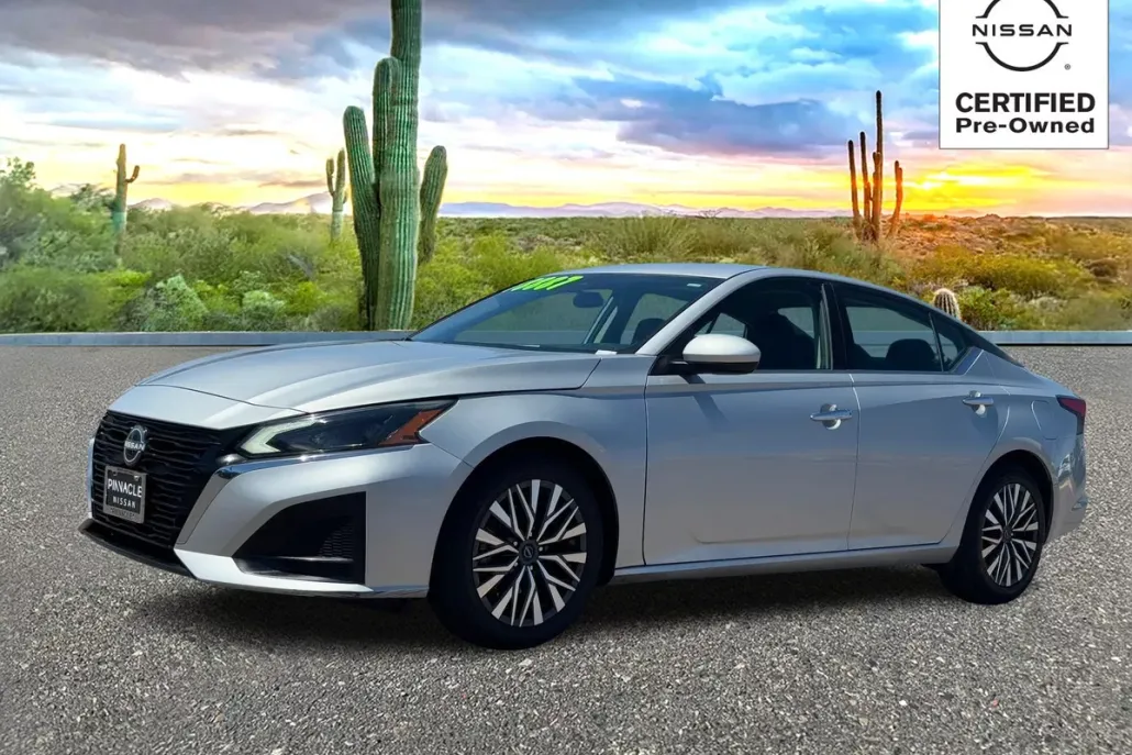 2023 Nissan Altima 2.5 SV photo 1
