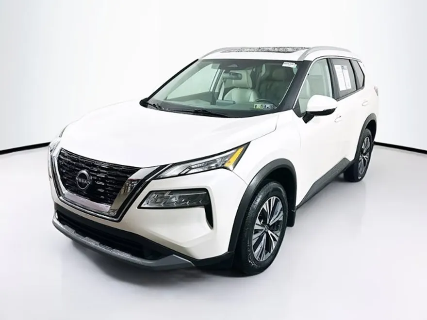 2022 Nissan Rogue SV photo 1