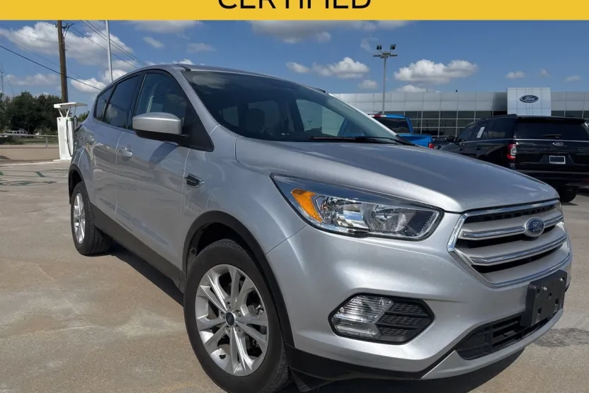2019 Ford Escape SE photo 1