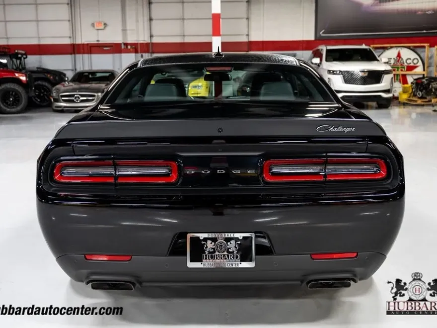 2023 Dodge Challenger SRT8 Hellcat Redeye Widebody photo 1