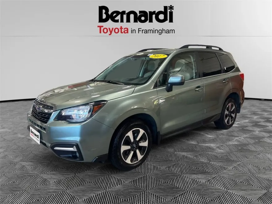 2017 Subaru Forester 2.5i Limited photo 1