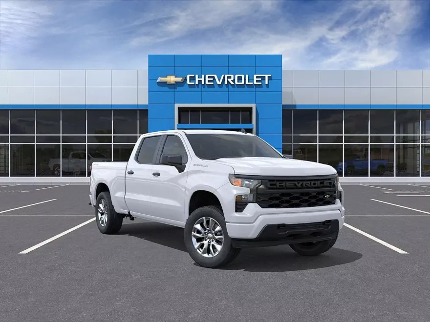 2025 Chevrolet Silverado 1500 Custom photo 1