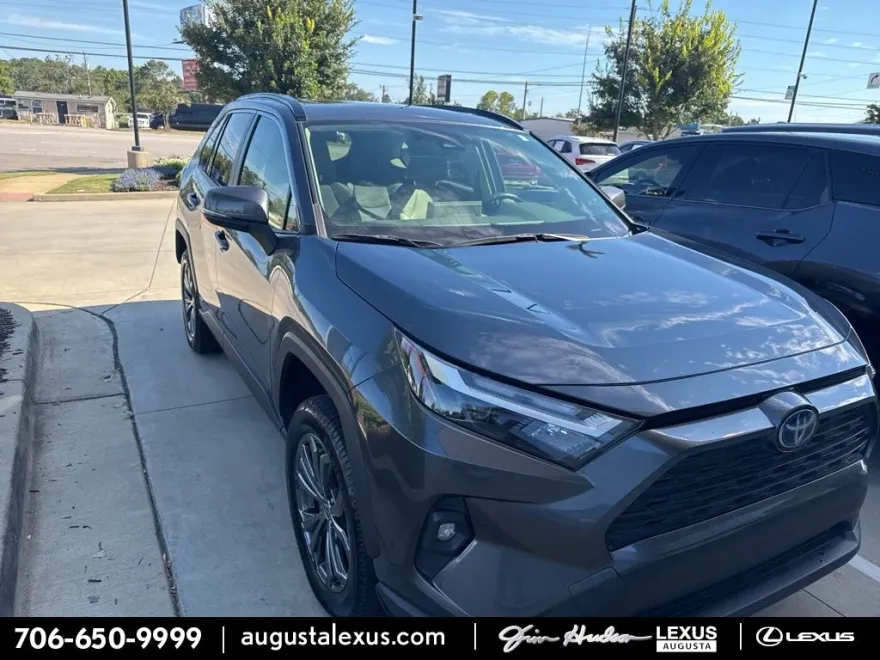 2022 Toyota RAV4 Hybrid XLE Premium photo 1