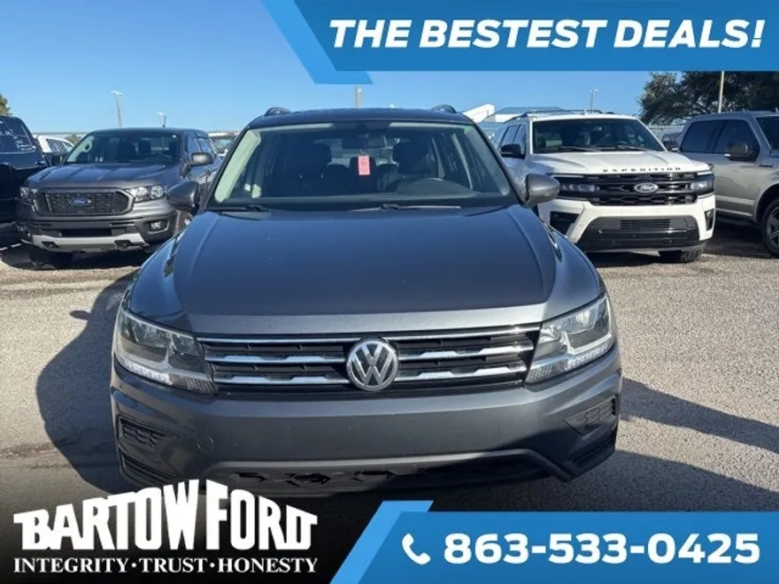 2019 Volkswagen Tiguan SEL R-Line photo 1