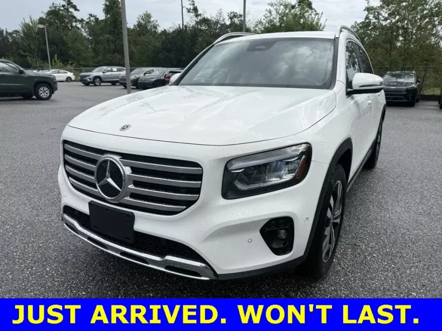 2024 Mercedes Benz GLB 250 photo 1