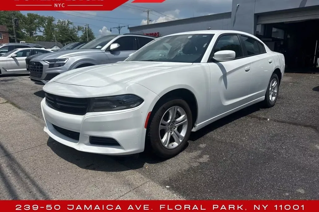 2022 Dodge Charger SXT photo 1