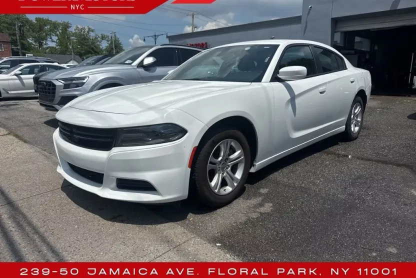 2022 Dodge Charger SXT photo 1