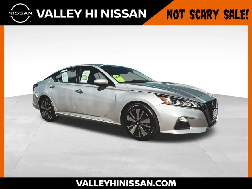 2022 Nissan Altima 2.5 SV photo 1
