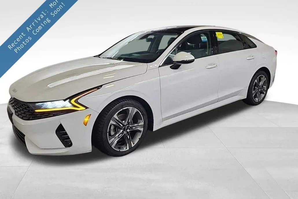 2022 Kia K5 EX photo 1