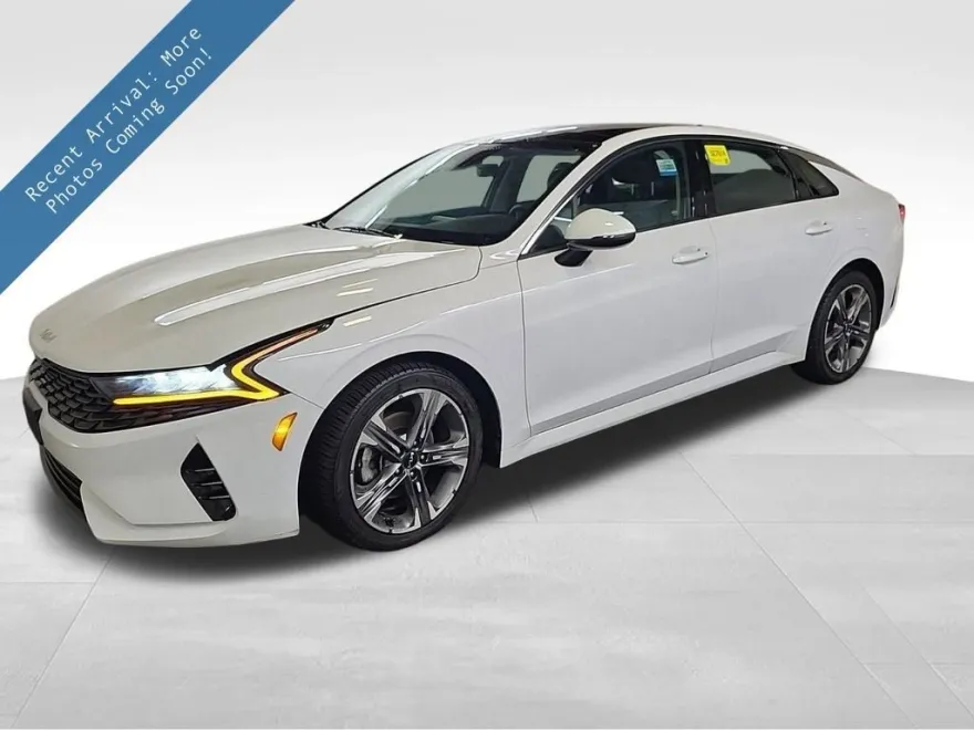 2022 Kia K5 EX photo 1