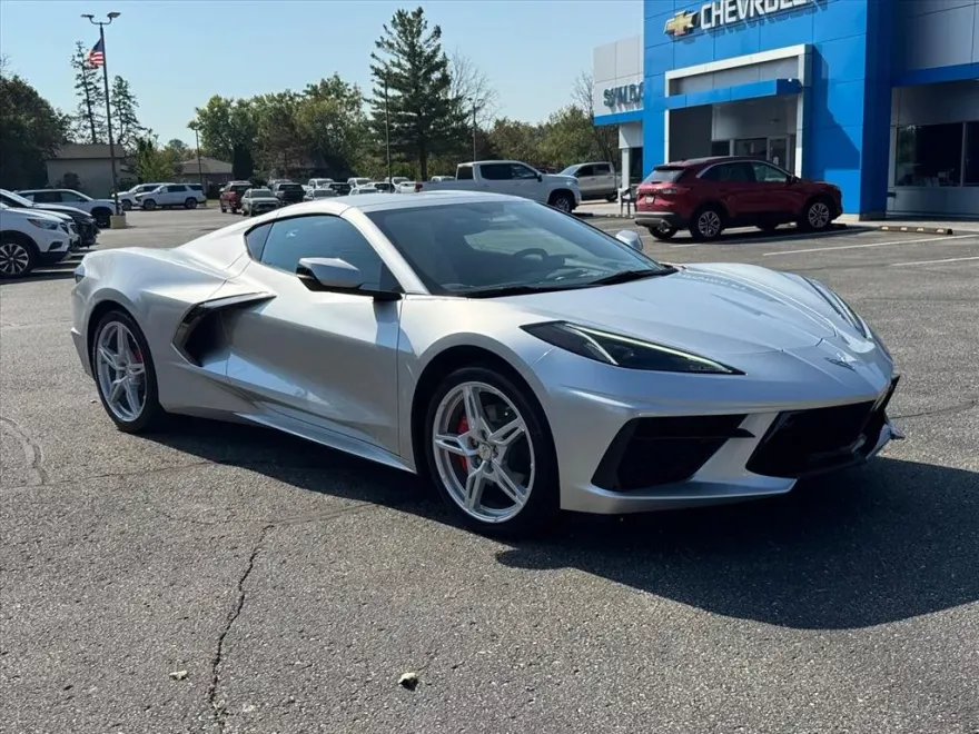 2020 Chevrolet Corvette Stingray 2LT photo 1