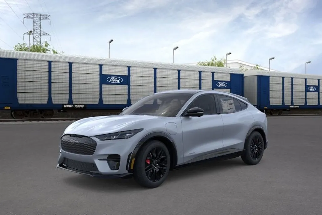 2025 Ford Mustang Mach-E Premium photo 1