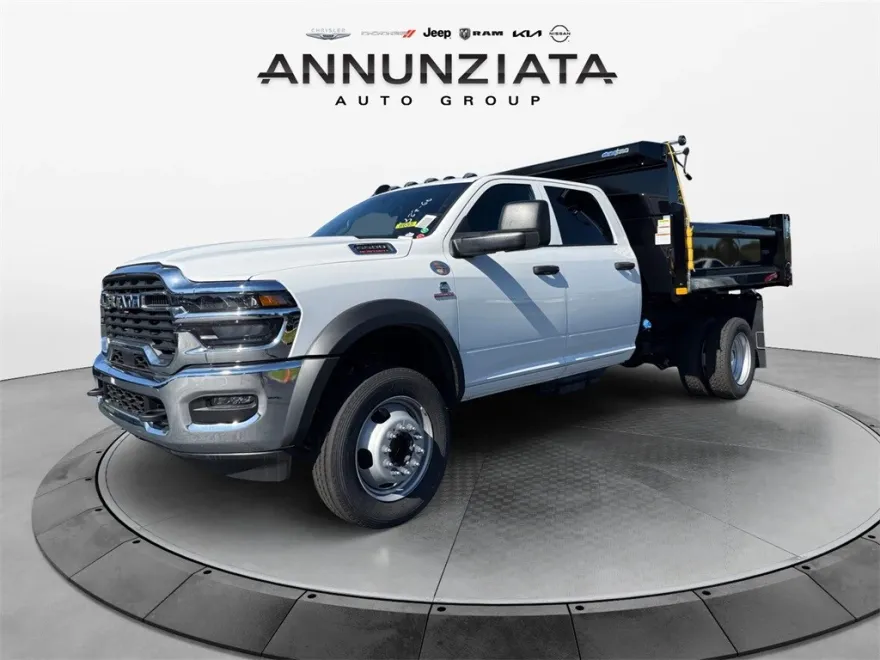 2025 Ram 5500 Tradesman photo 1