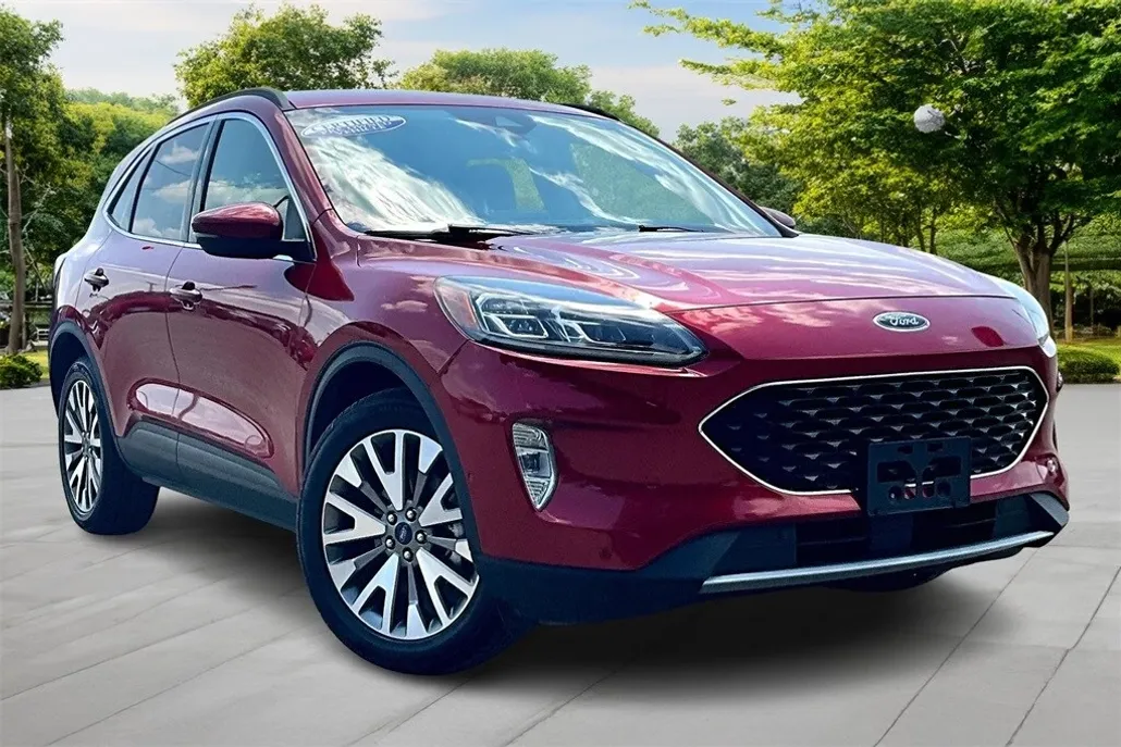 2020 Ford Escape Hybrid Titanium photo 1