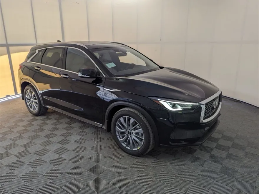 2025 Infiniti QX50 Luxe AWD photo 1