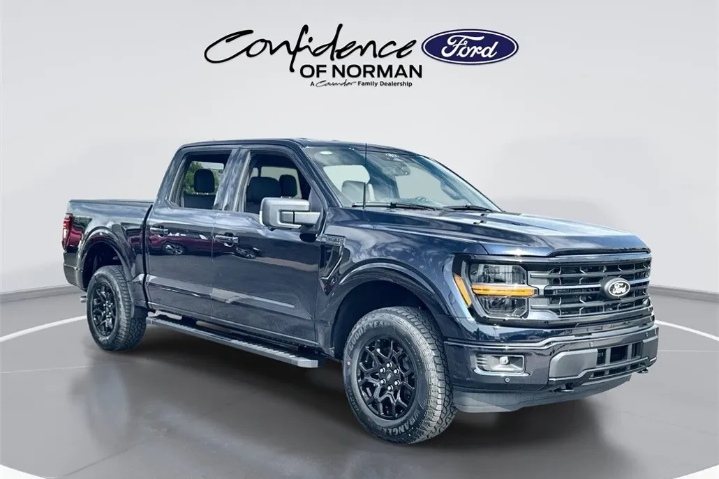 2025 Ford F-150 XLT photo 1