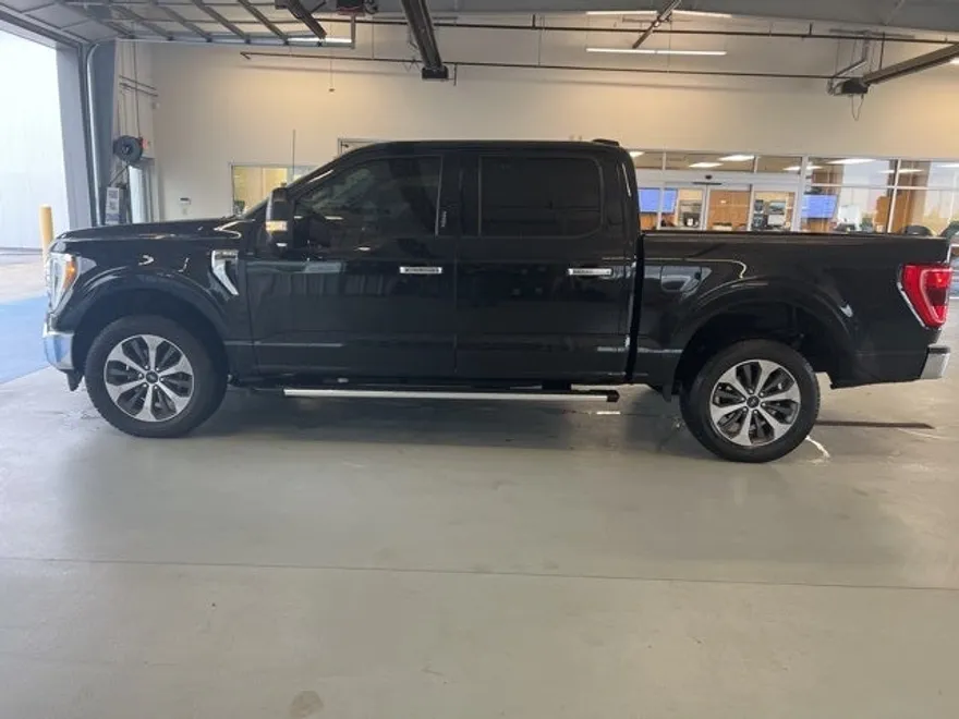 2022 Ford F-150 XLT photo 1