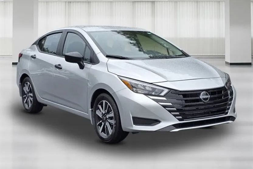 2025 Nissan Versa S photo 1