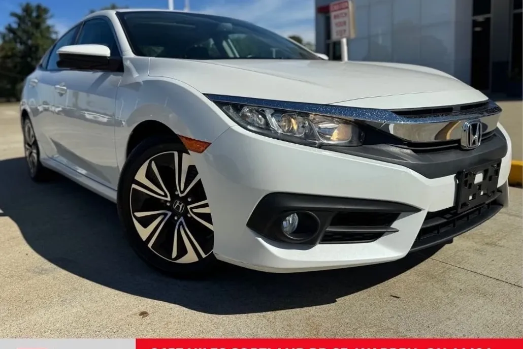 2017 Honda Civic EX-L photo 1