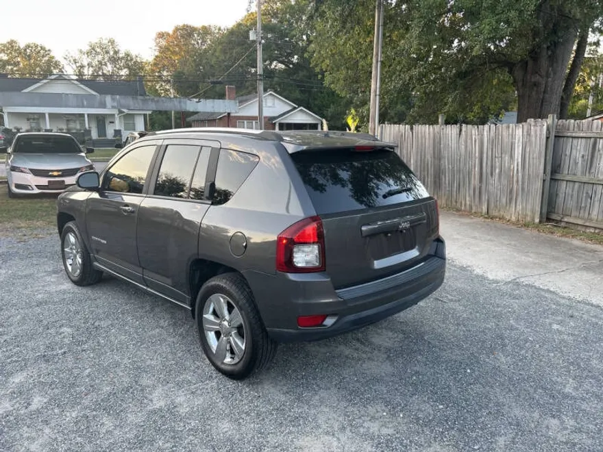 2014 Jeep Compass Sport photo 1