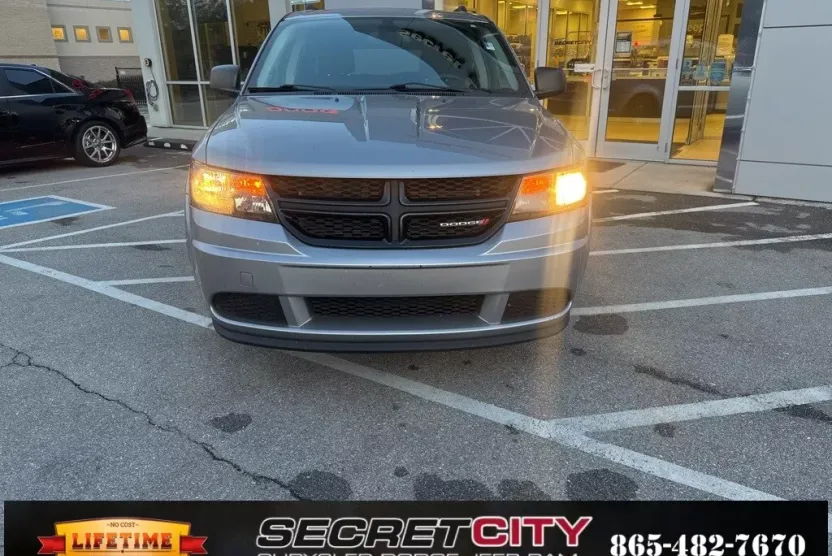 2018 Dodge Journey SE photo 1