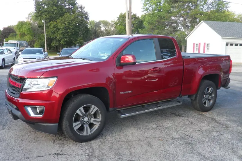 2018 Chevrolet Colorado LT photo 1