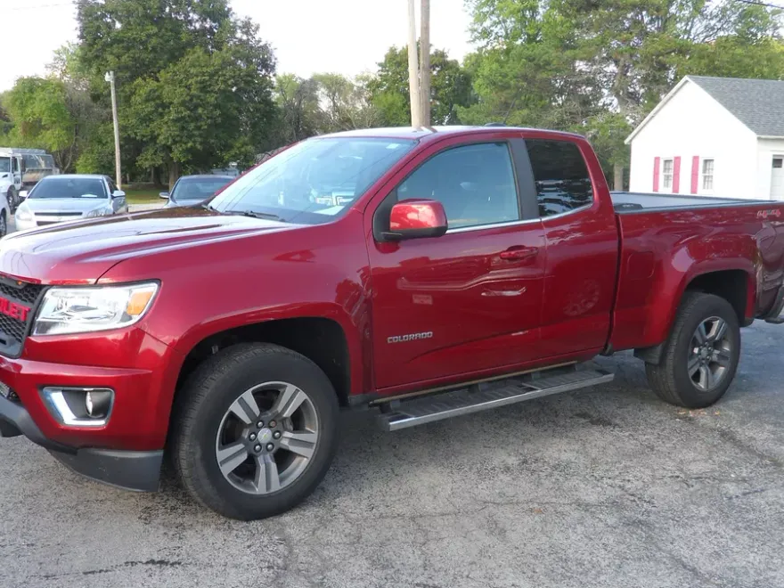 2018 Chevrolet Colorado LT photo 1
