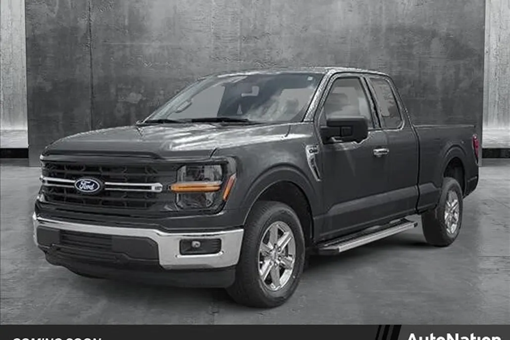 2025 Ford F-150 XLT photo 1