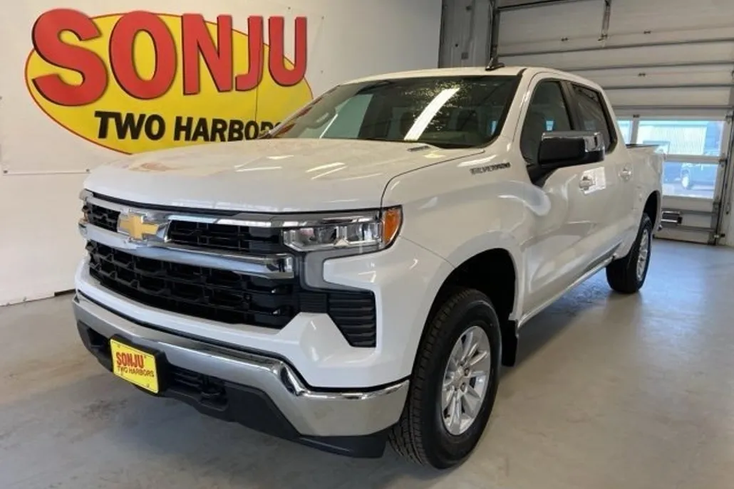 2025 Chevrolet Silverado 1500 LT photo 1