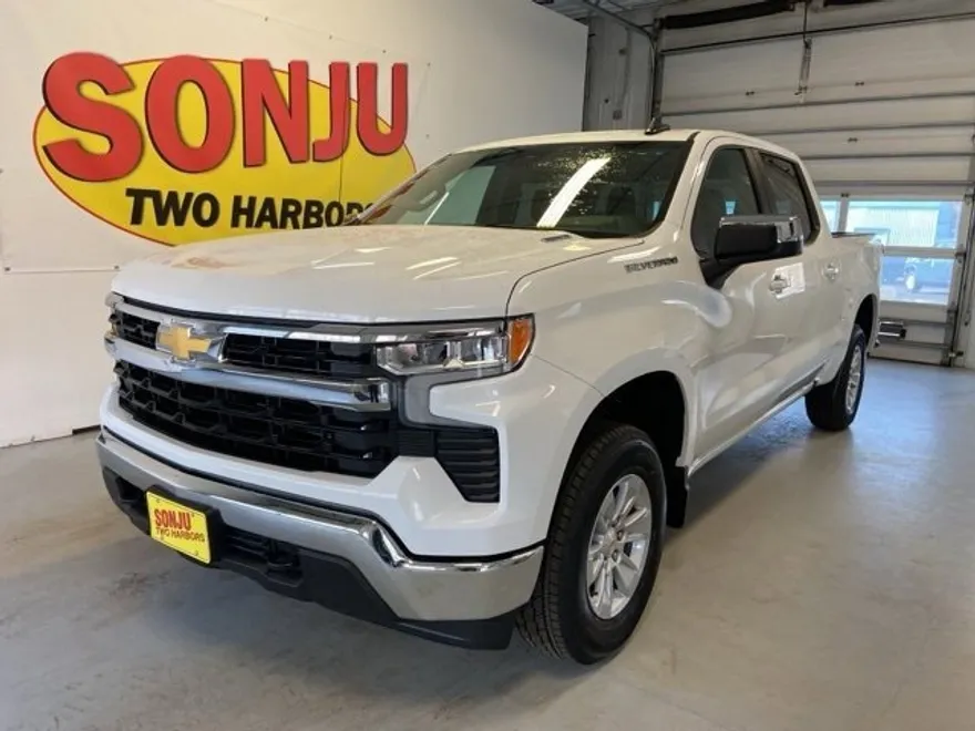2025 Chevrolet Silverado 1500 LT photo 1