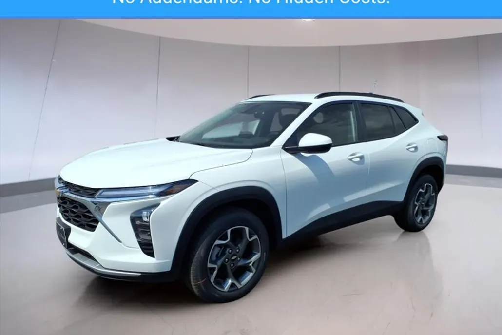 2026 Chevrolet Trax LT photo 1