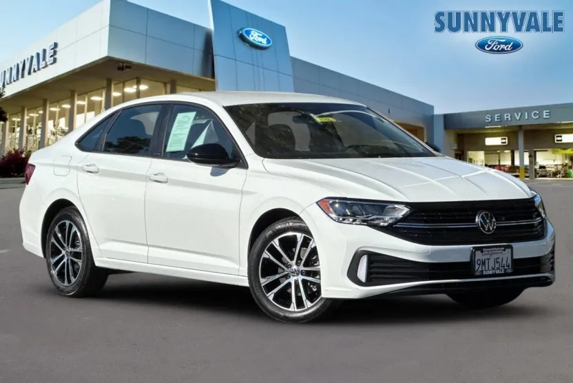 2024 Volkswagen Jetta 1.5T Sport photo 1