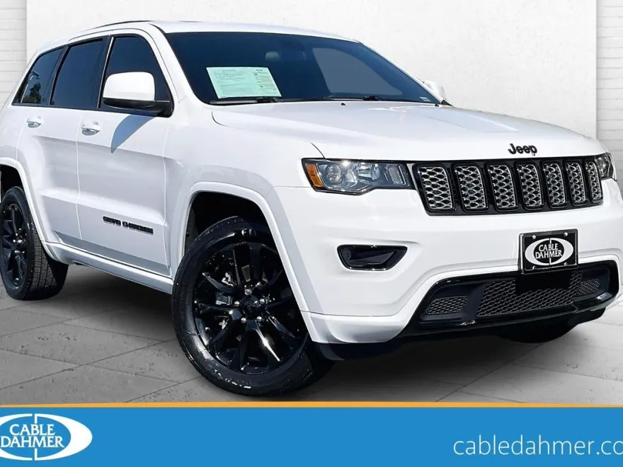 2021 Jeep Grand Cherokee Laredo X photo 1