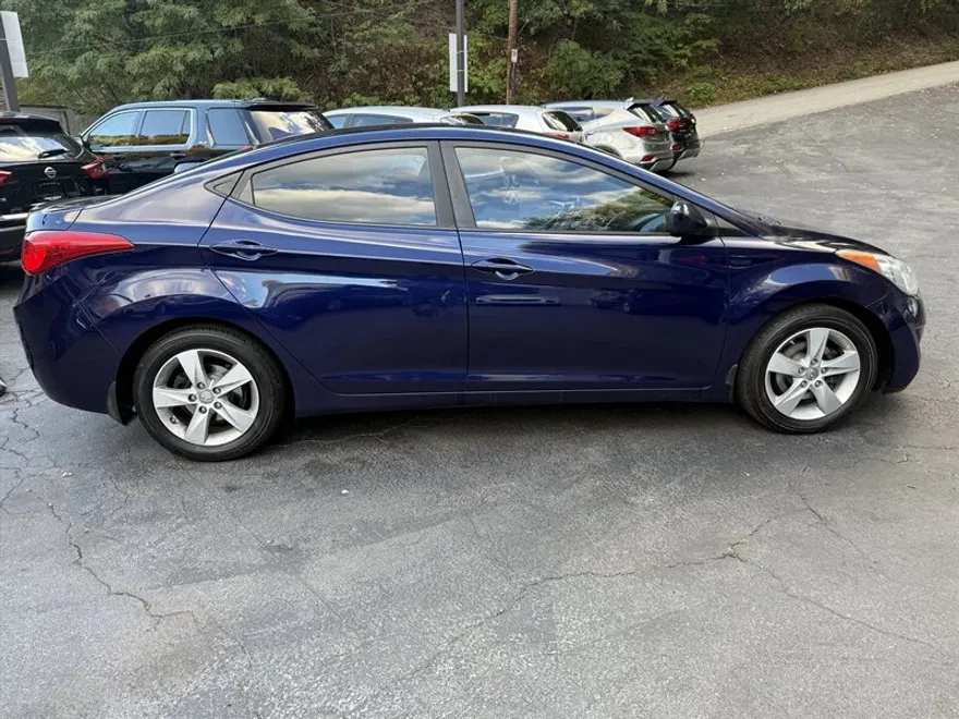 2013 Hyundai Elantra GLS Limited GS SE Tech photo 1