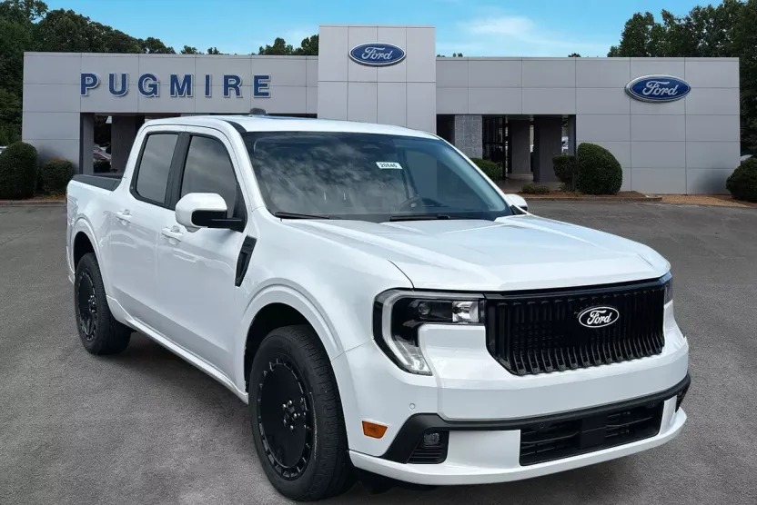 2025 Ford Maverick photo 1