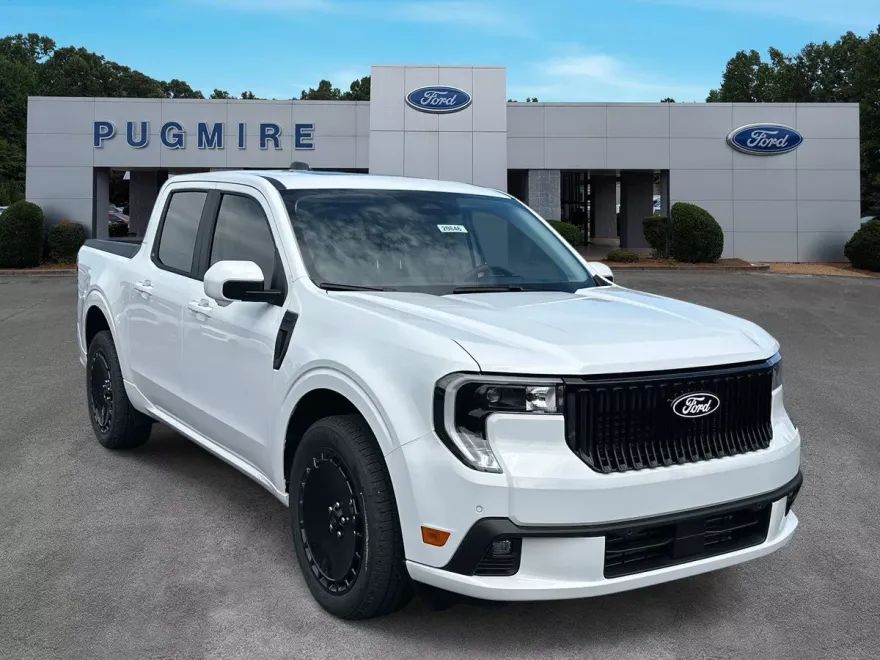 2025 Ford Maverick photo 1