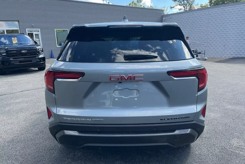 2025 Gmc Terrain Elevation photo 1