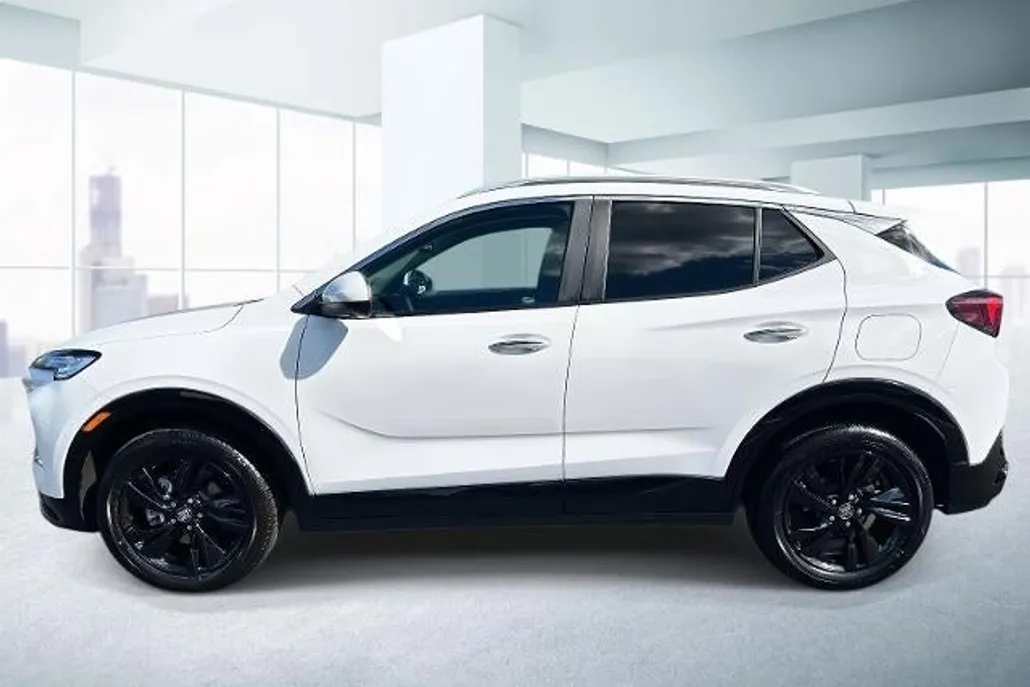2024 Buick Encore GX Sport Touring photo 1