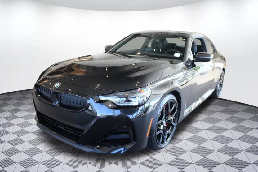 2025 Bmw 230i Coupe photo 1