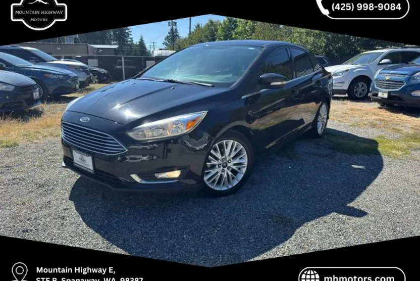 2017 Ford Focus Titanium Sedan photo 1
