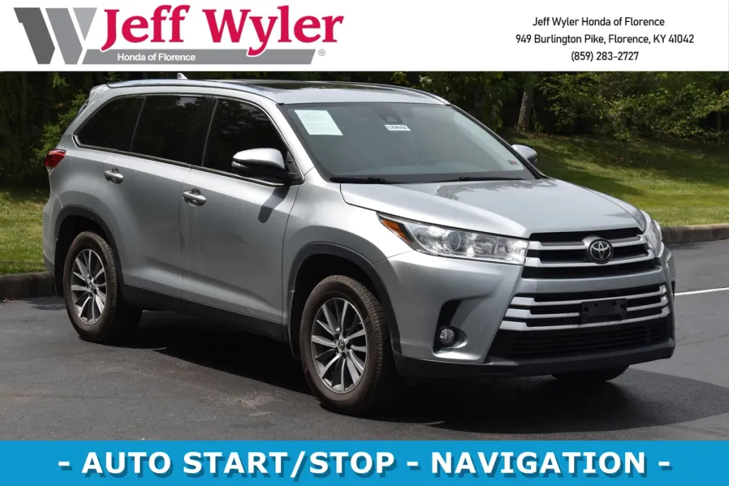2019 Toyota Highlander XLE photo 1