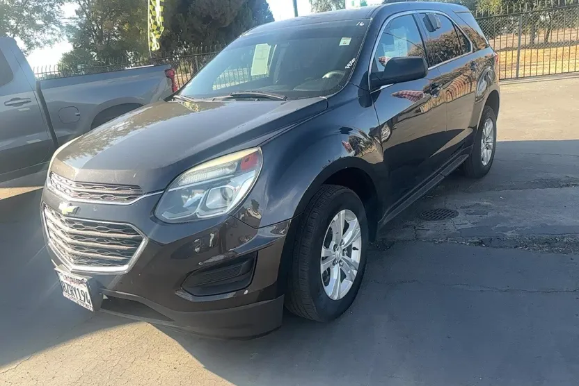 2016 Chevrolet Equinox LS photo 1