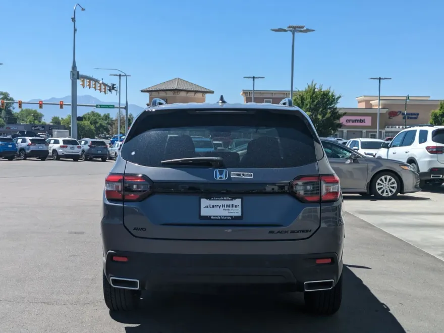 2025 Honda Pilot Black Edition photo 1
