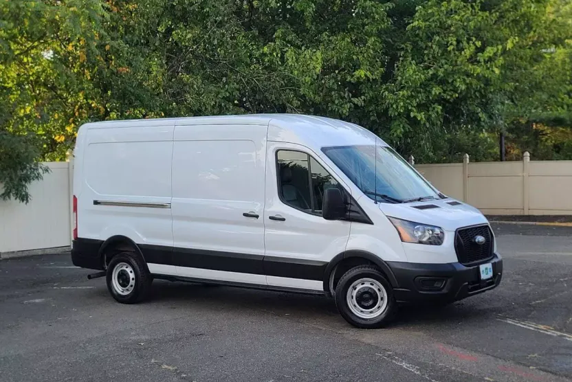 2022 Ford Transit photo 1