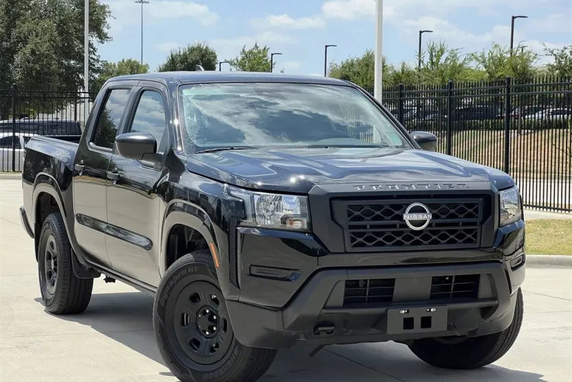 2024 Nissan Frontier S photo 1