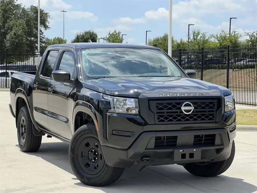 2024 Nissan Frontier S photo 1