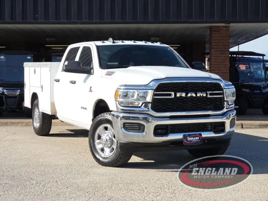 2022 Ram 3500 Tradesman photo 1